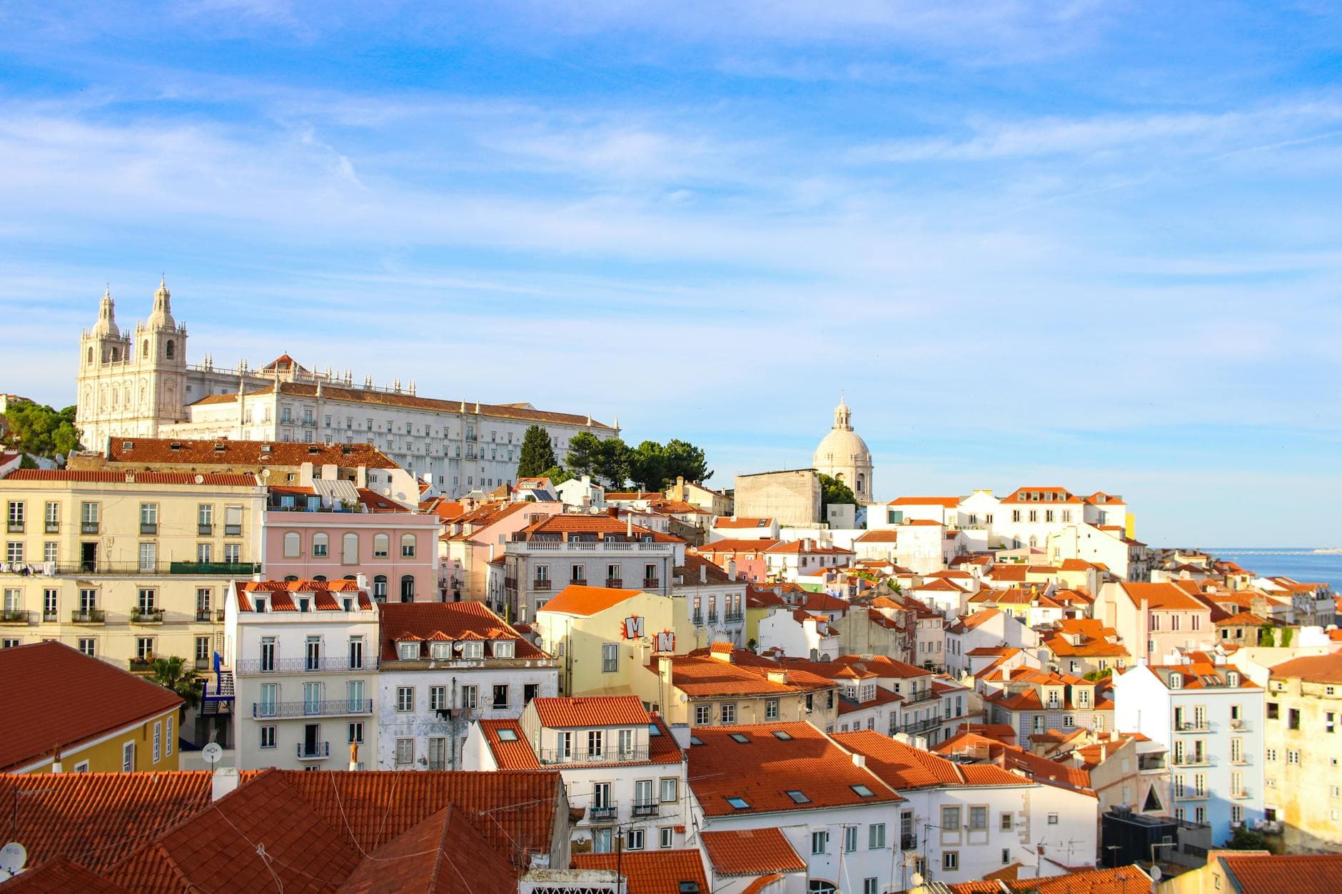 How I Used an AI Travel Planning Tool to Plan My Portugal Trip (And What Surprised Me)